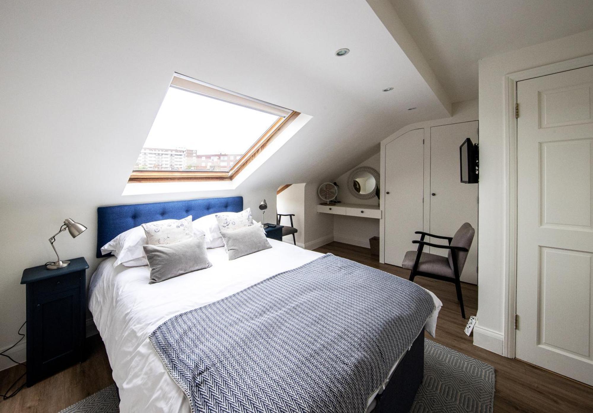 Wimbledon Park Bed & Breakfast London Eksteriør billede